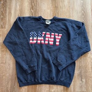 Vintage DKNY Navy Blue Men's Sweater